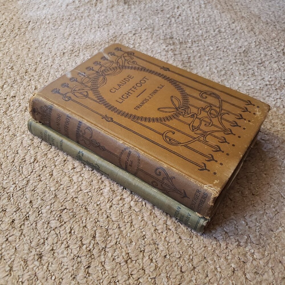 Antique religious themed book set - Picture 2 of 12